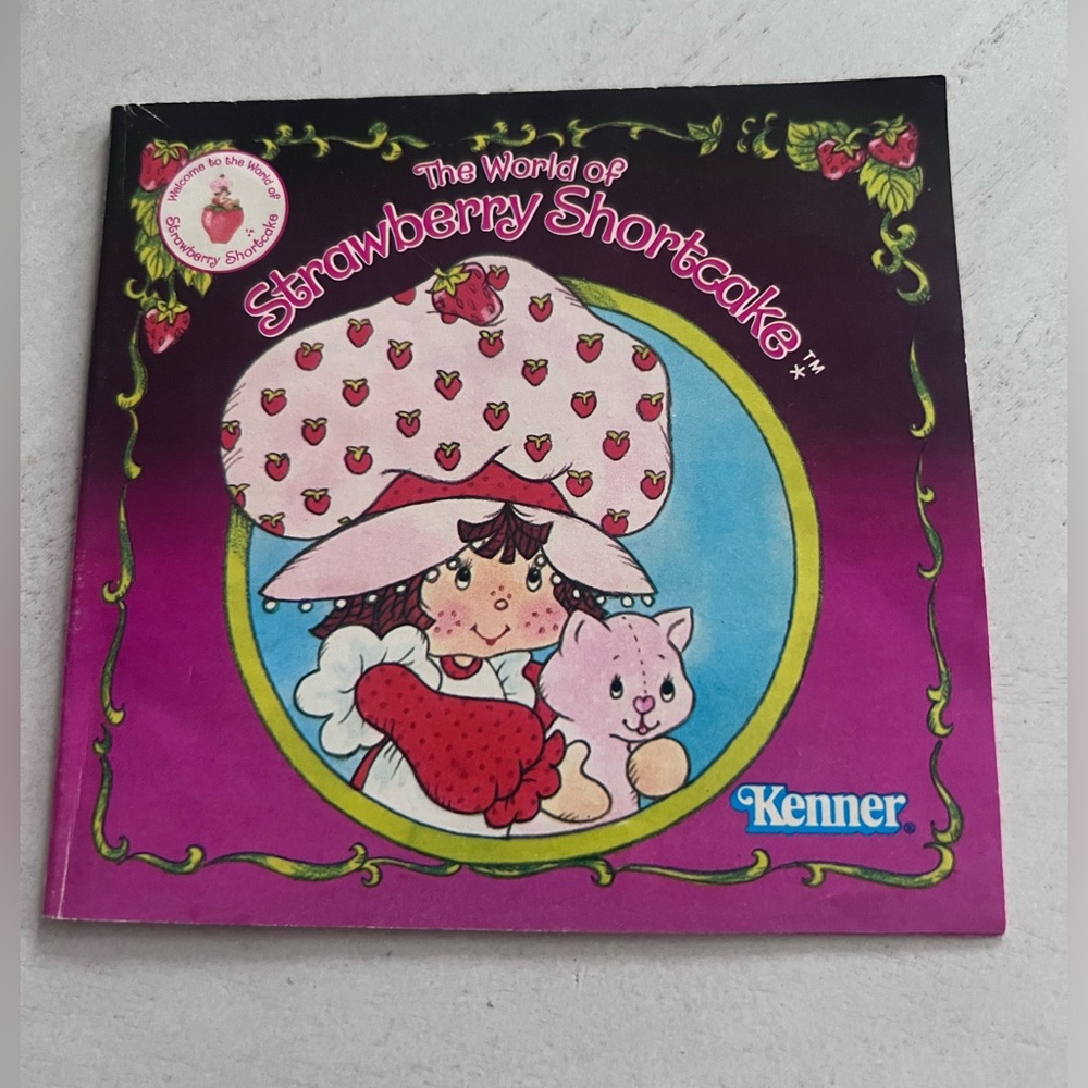 Vintage 1980's Strawberry Shortcake Kenner Doll Complete Booklet